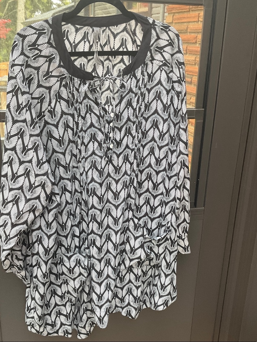 Melissa McCarthy Seven7 Black and White Geometric Print Tunic